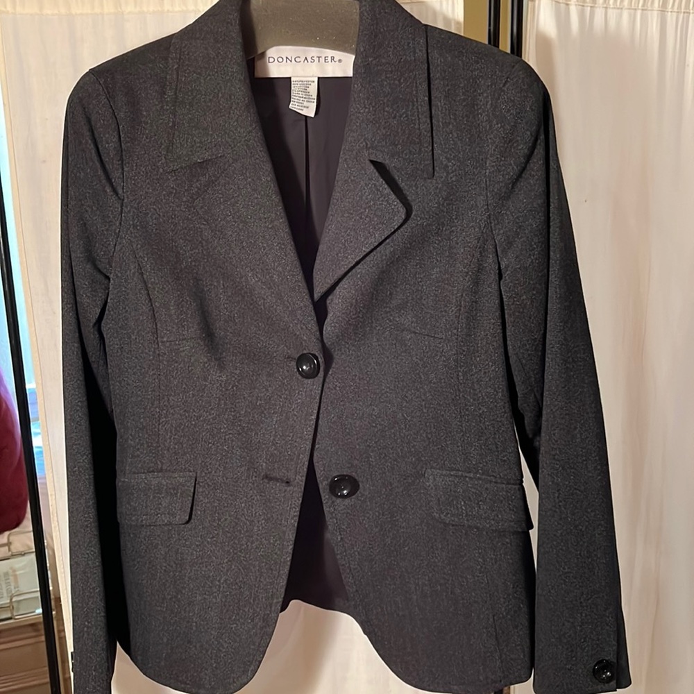 Gray 2 button blazer long sleeve
